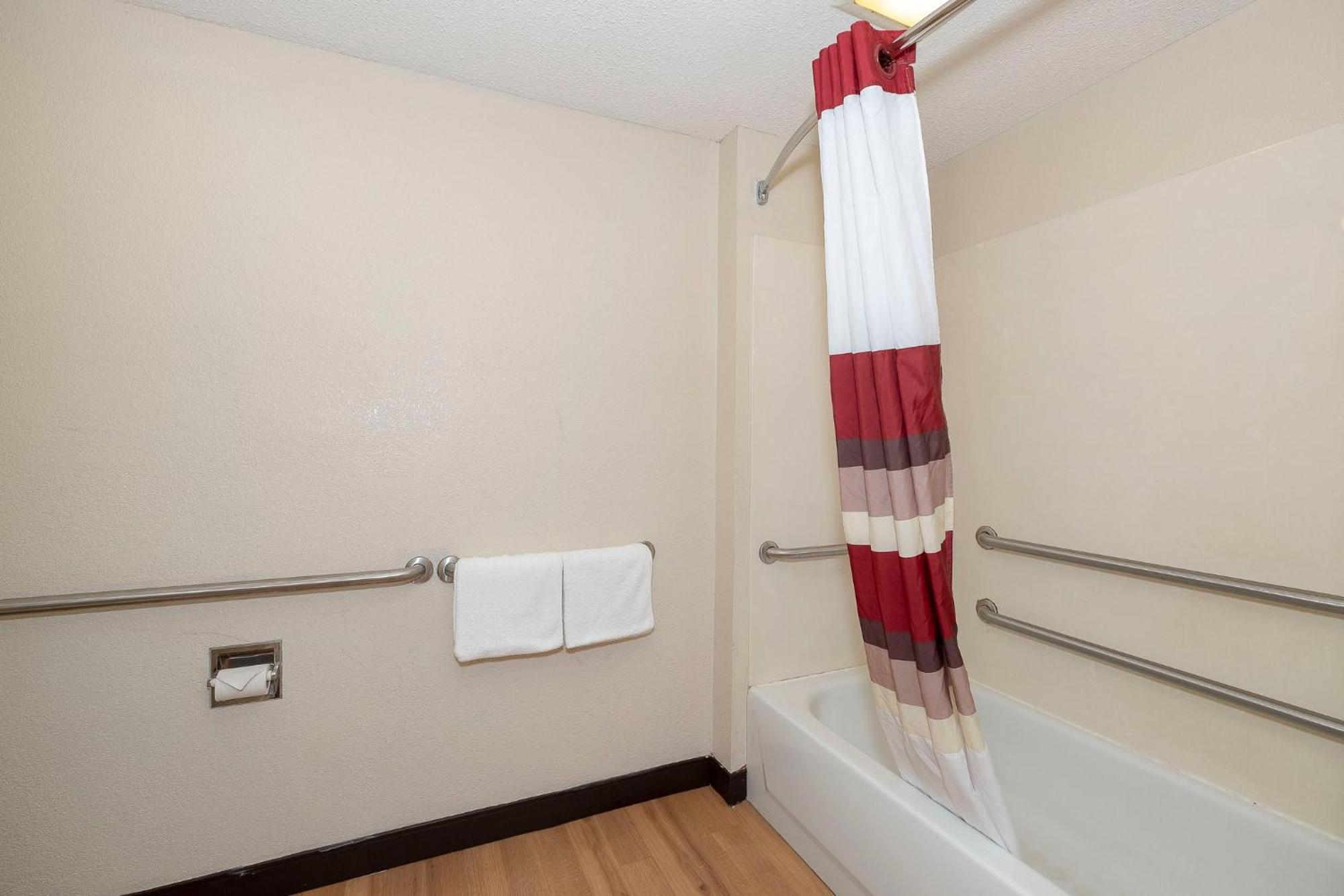 Red Roof Inn Mt Laurel Маунт-Лорел Екстер'єр фото