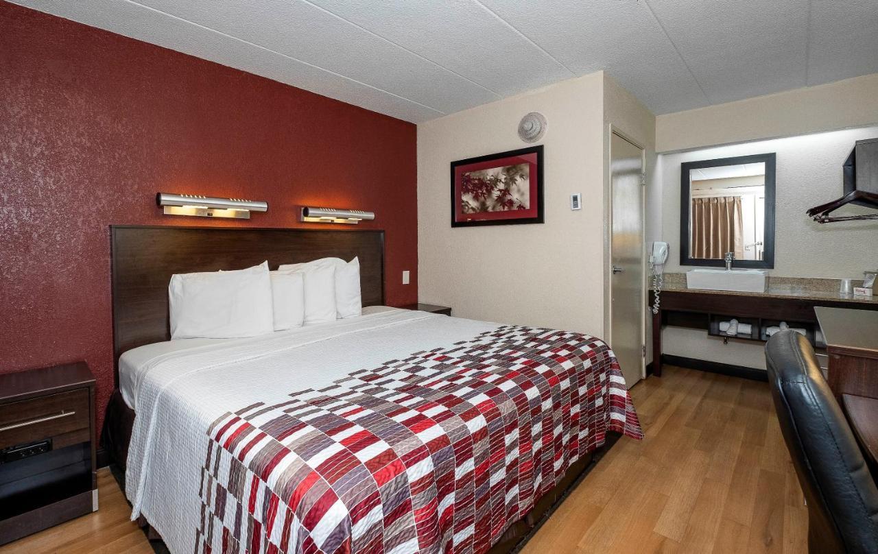 Red Roof Inn Mt Laurel Маунт-Лорел Екстер'єр фото